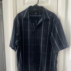 Haggar  XL Tall Black Striped Short Sleeve Button-Up Shirt – Men's Casual